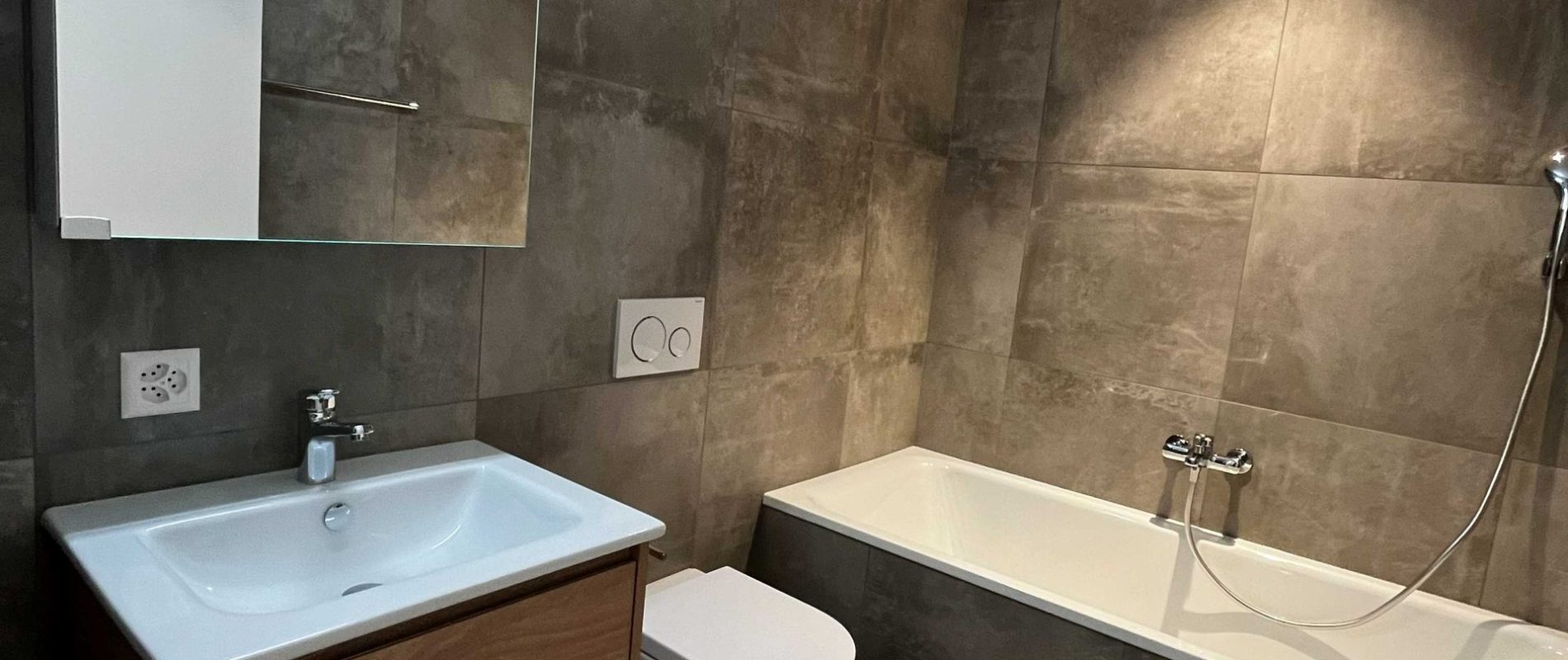 4.5 Zi 1.2.OG_Ost_Bad 1 k