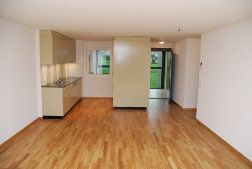Altersresidenz-Steinegg 2.5-Zi-Whg OG22 Wohnzimmer-mit-Kueche 0044